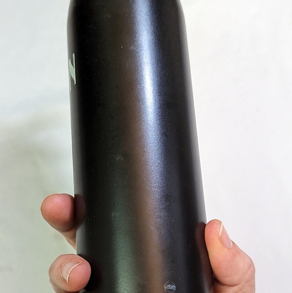 Willie Nelson N27 Beverage Bottle With twist off Cap - Picture 7 of 10